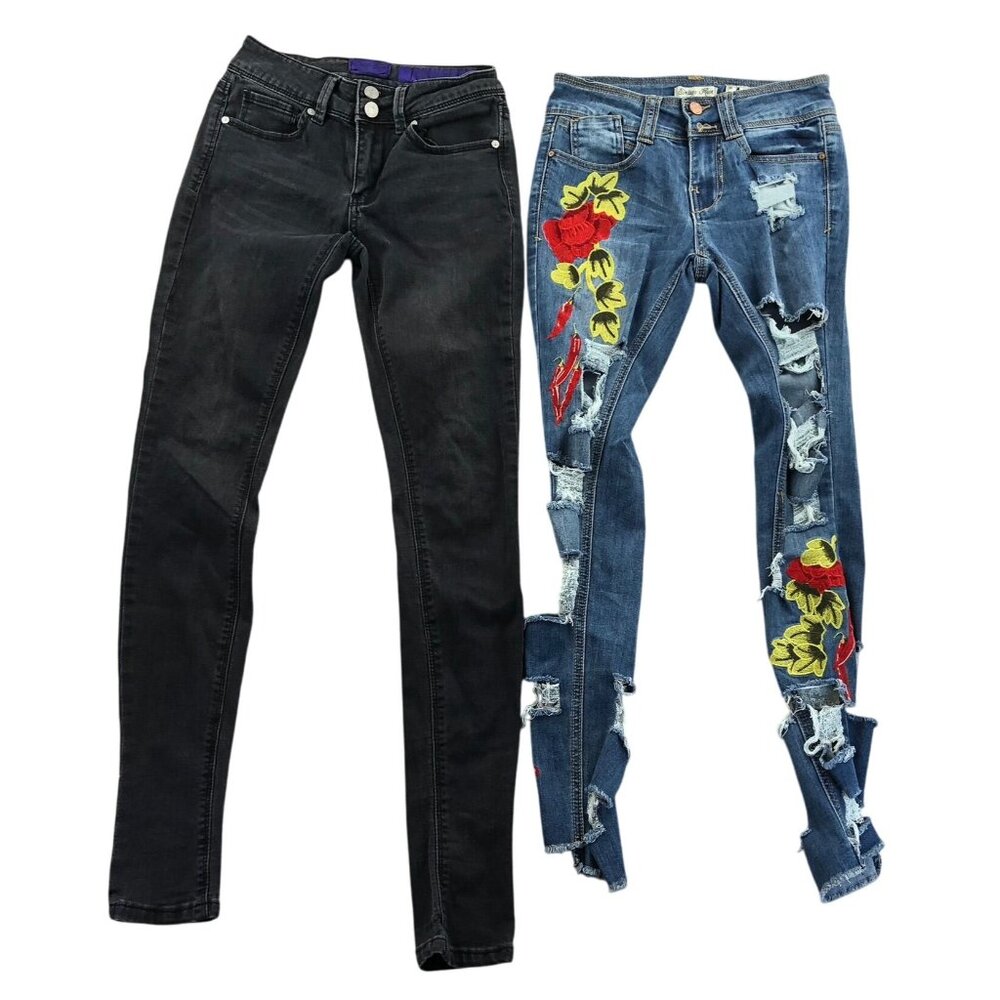 2 Indigo Rein Women Jeans Size 1 Lot Of Two Skinny Leg Embroidered Destroyed Y2K